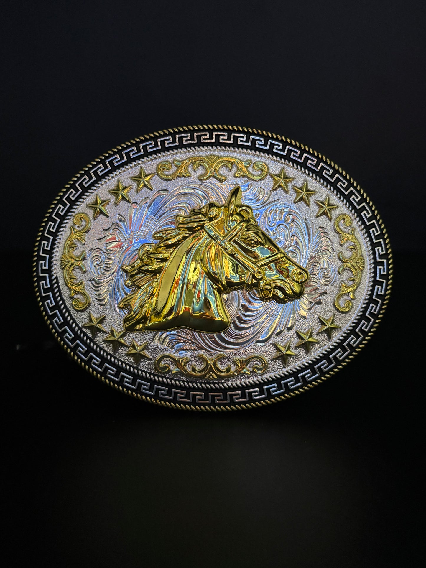 HEBILLA OVALADA CON ESTRELLAS